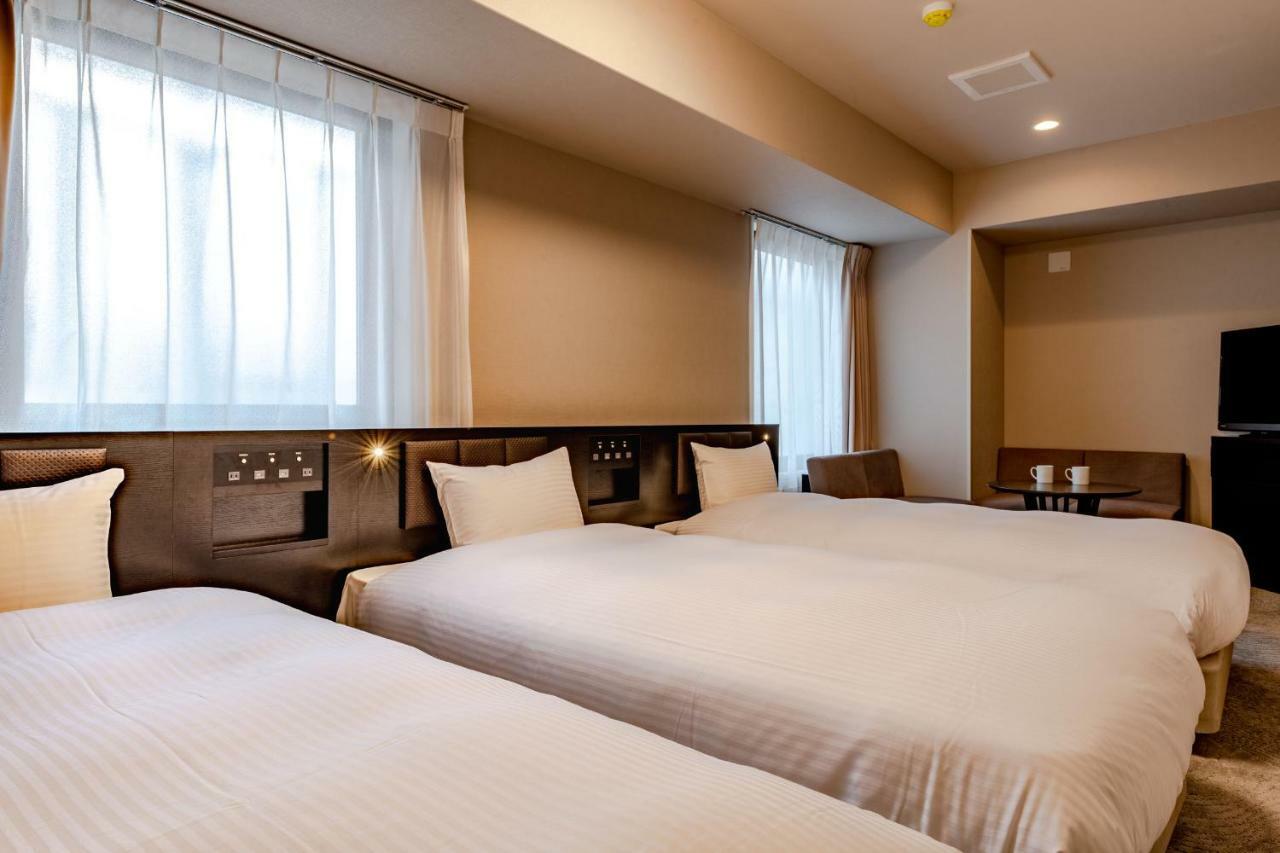 Hotel Wbf Shin-Osaka Skytower מראה חיצוני תמונה