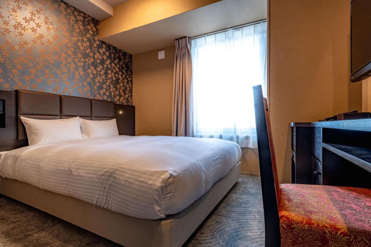 Hotel Wbf Shin-Osaka Skytower מראה חיצוני תמונה