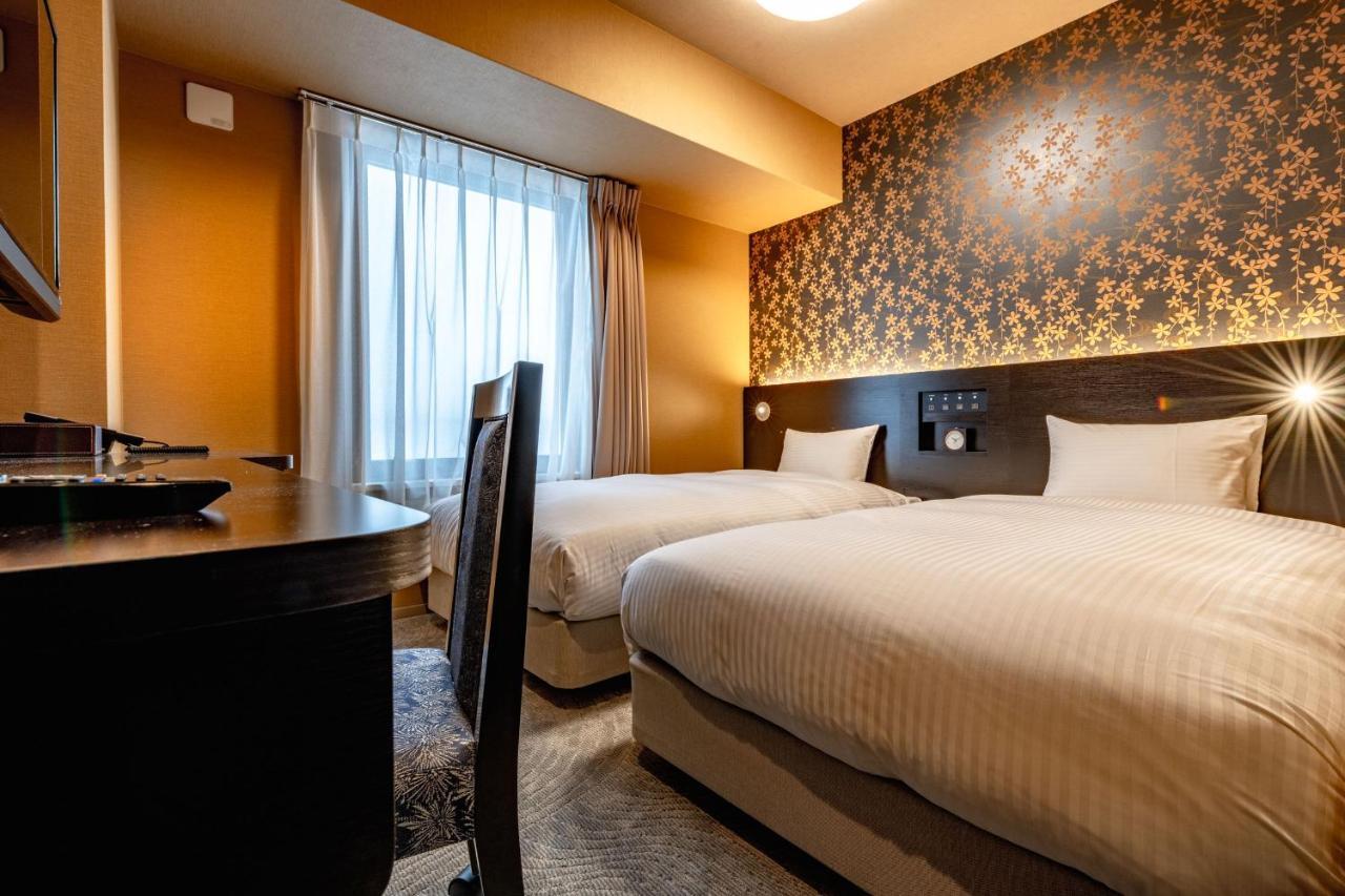 Hotel Wbf Shin-Osaka Skytower מראה חיצוני תמונה