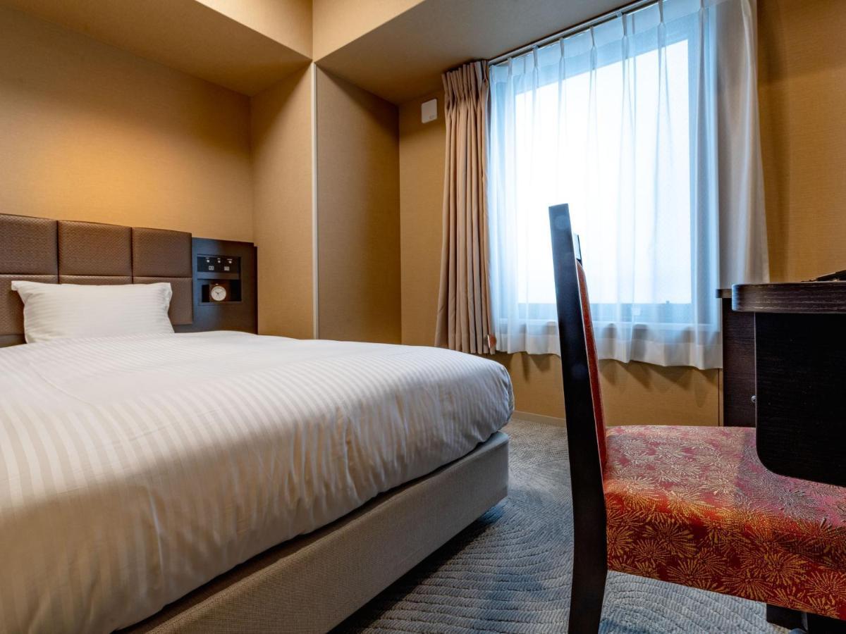 Hotel Wbf Shin-Osaka Skytower מראה חיצוני תמונה