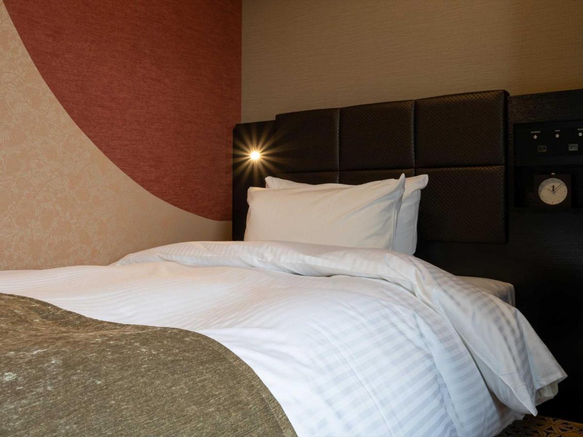 Hotel Wbf Shin-Osaka Skytower מראה חיצוני תמונה